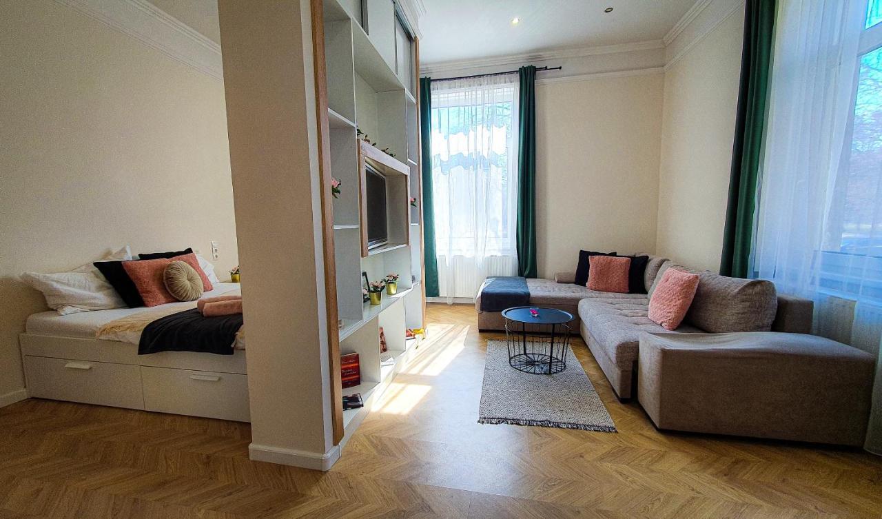 Smaragd Apartman Дьєр Екстер'єр фото