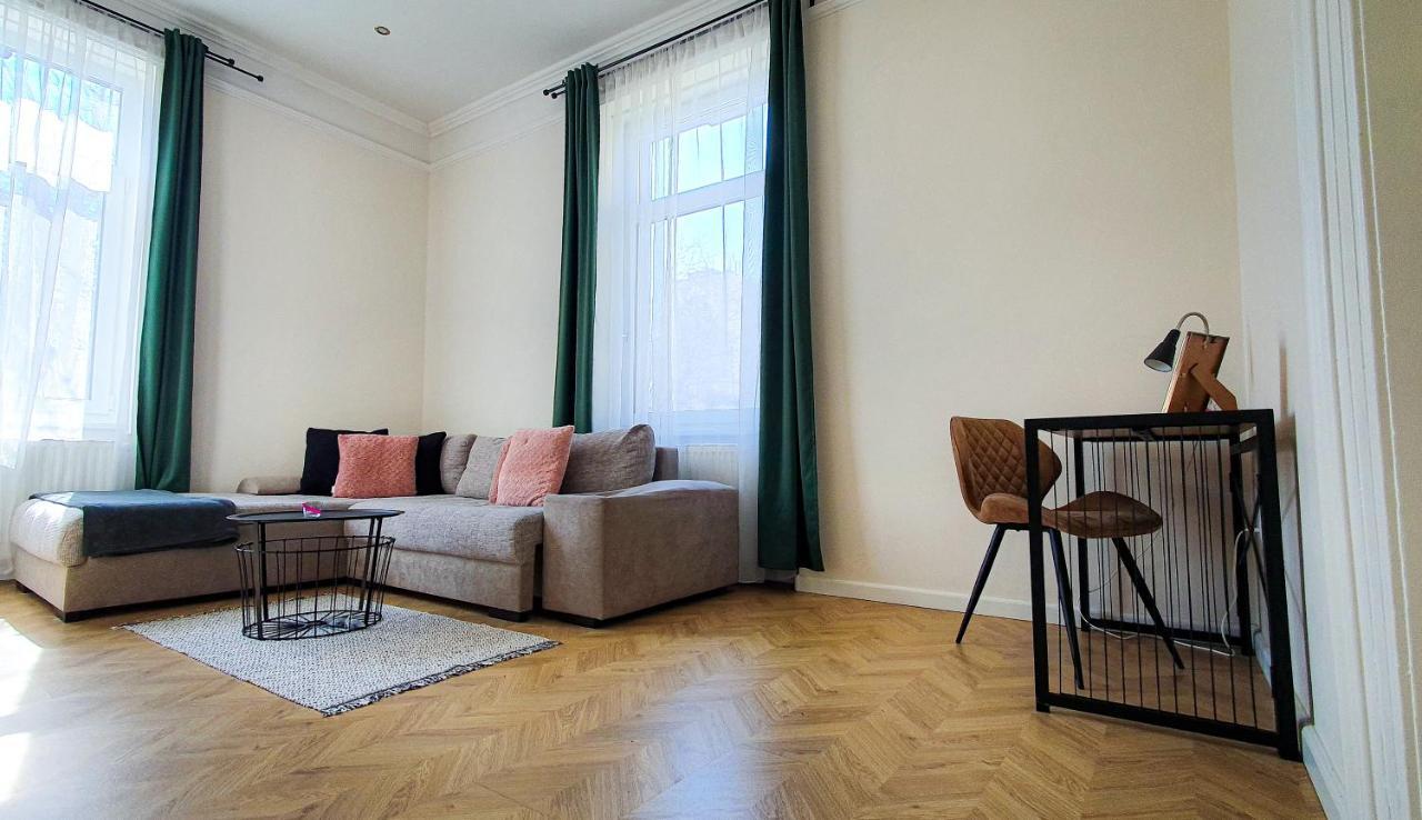 Smaragd Apartman Дьєр Екстер'єр фото