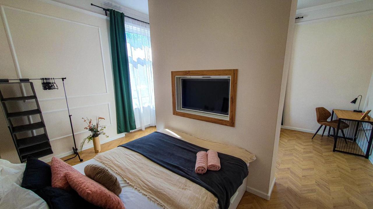 Smaragd Apartman Дьєр Екстер'єр фото