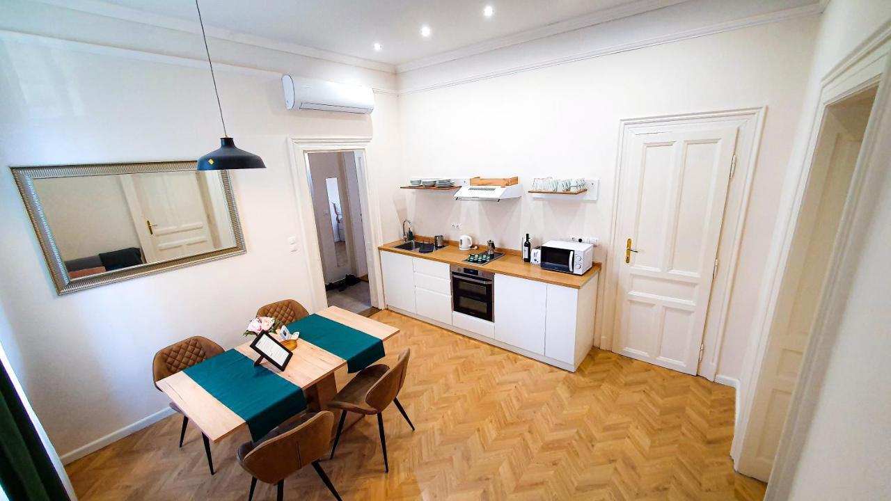 Smaragd Apartman Дьєр Екстер'єр фото